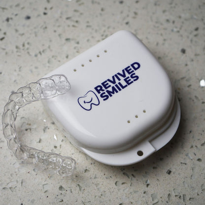 Essix Retainer with storage case